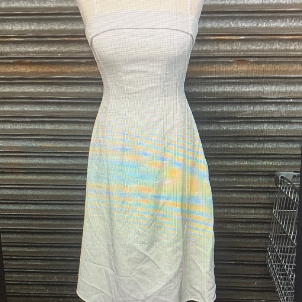 Chic White Strapless Mini Dress